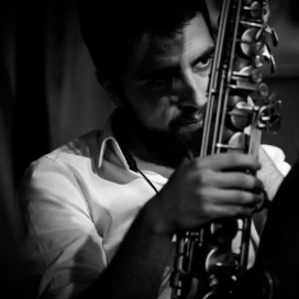 Contratar saxofonista | ContratarArtistas.com