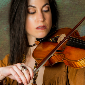 Contratar violinista clásica | ContratarArtistas.com