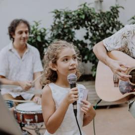 | ContratarArtistas.com