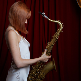 Saxofonista bodas Mallorca | ContratarArtistas.com